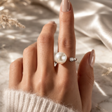 LINEAR PEARL LUXE RING