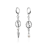 CHIC PEARL HOOP EARRINGS