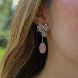 LA FLEUR TRIO MOONSTONE PEARL Earrings Light pink