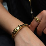LA PASSION WOMAN Cuff Armband
