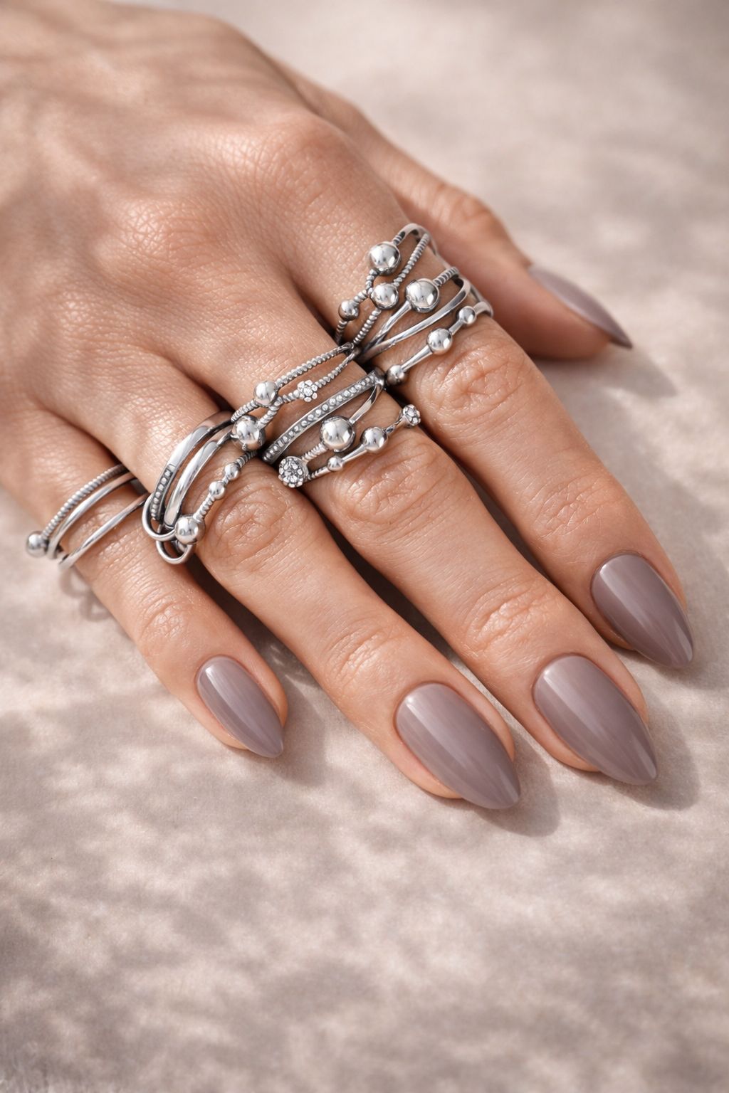 Silverious Berry Rings Berry Signature ring – Vattentålig ring i Guld & Silver – IOAKU by Fanny Ek