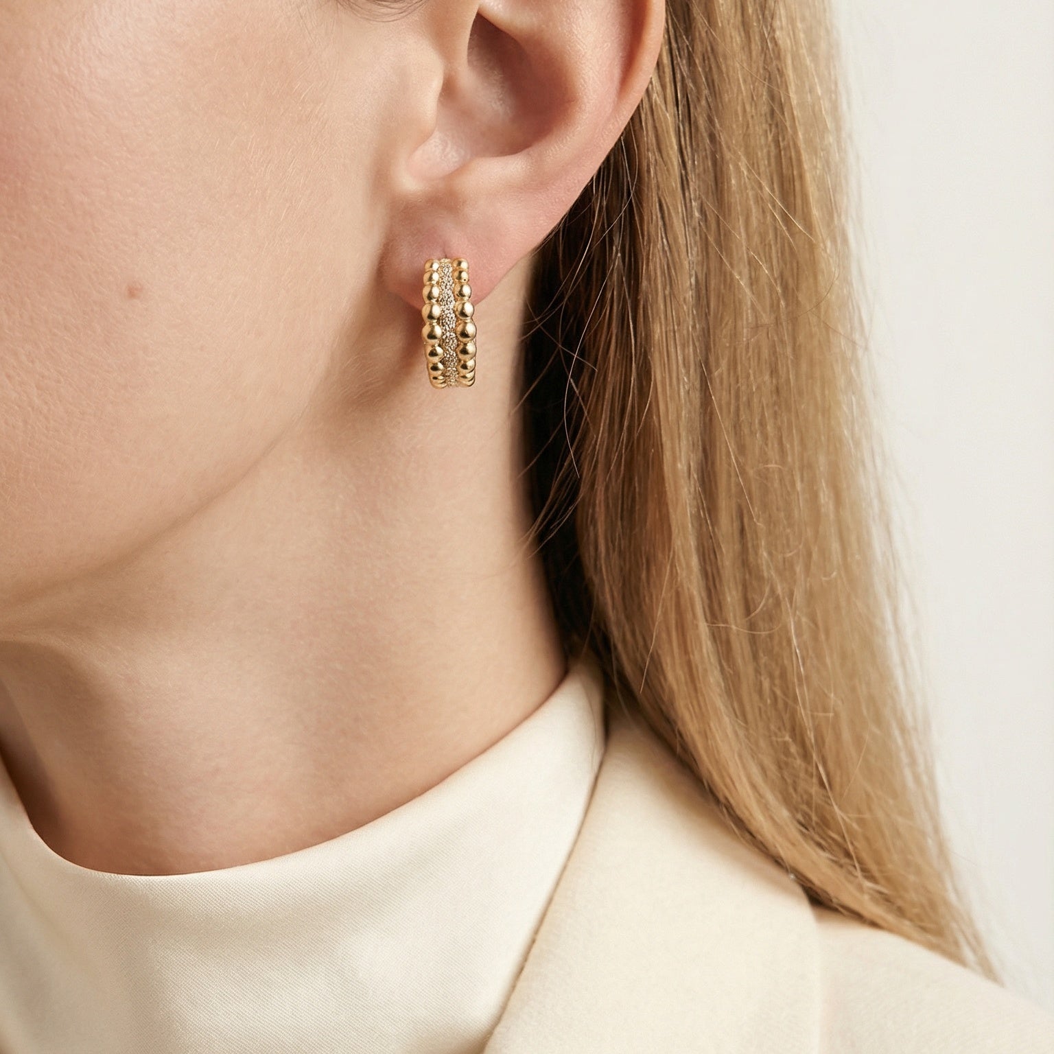 BUBBLE PAVÉ HOOP Örhängen