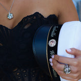 ENTWINE Halsband