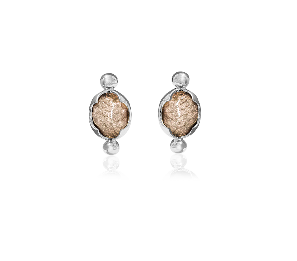OYSTER STUD EARRINGS Marble Sand