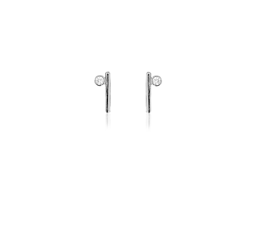 PLAIN BAR STUDS WITH SINGLE CRYSTAL
