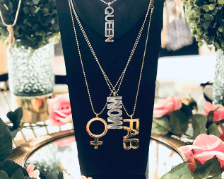 (PRE-ORDER) QUEEN NECKLACE